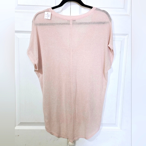 EXPRESS Women's Size Medium Blush Pink Hi-Low V-neck Thin Sweater Tunic - Picture 2 of 2